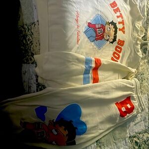 Better boop sweat suit